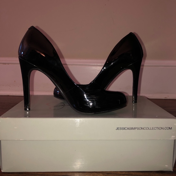 Jessica Simpson Black Patent Close Toed Heels 6M - Picture 5 of 8